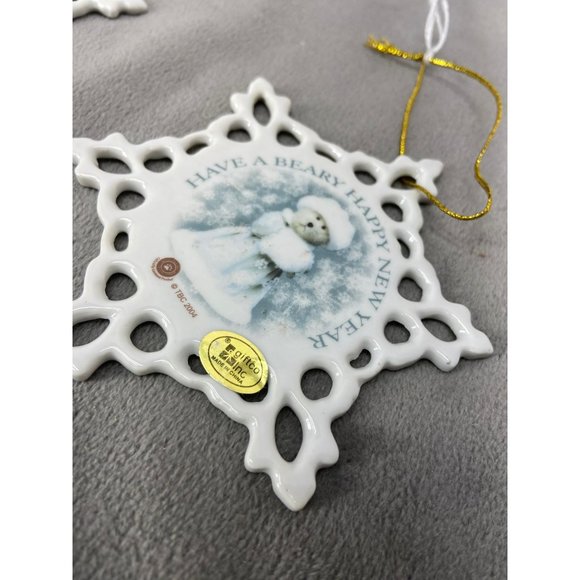 Giftco Inc Vintage Boyds Bears White Ceramic Snowflake Christmas Ornament Set Of - Picture 8 of 8